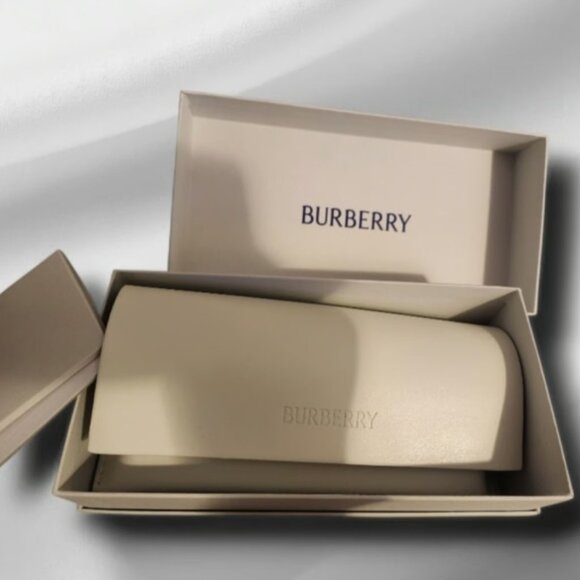 Burberry Glasses Case - Picture 1 of 1
